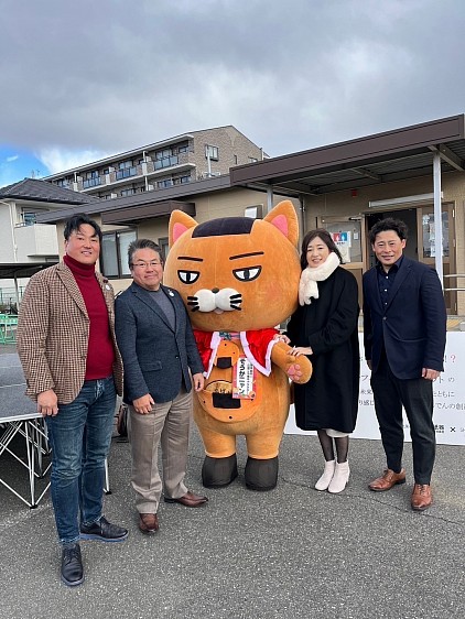 左からNFO高橋利幸代表理事、小山建設安田氏、草加市長山川百合子氏、MC林裕也氏