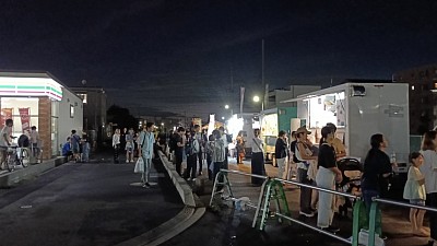 セブンイレブン横のバリストにて9/5（金）しんでん夜市